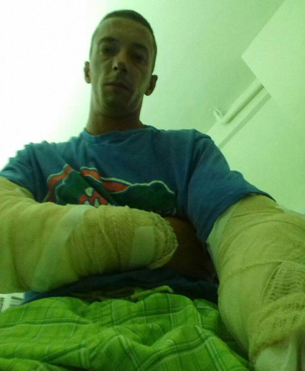 Гледао сина како гори, а тазбина му прети тужбом